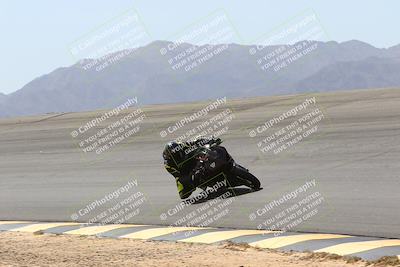 media/Apr-10-2022-SoCal Trackdays (Sun) [[f104b12566]]/Bowl (11am)/